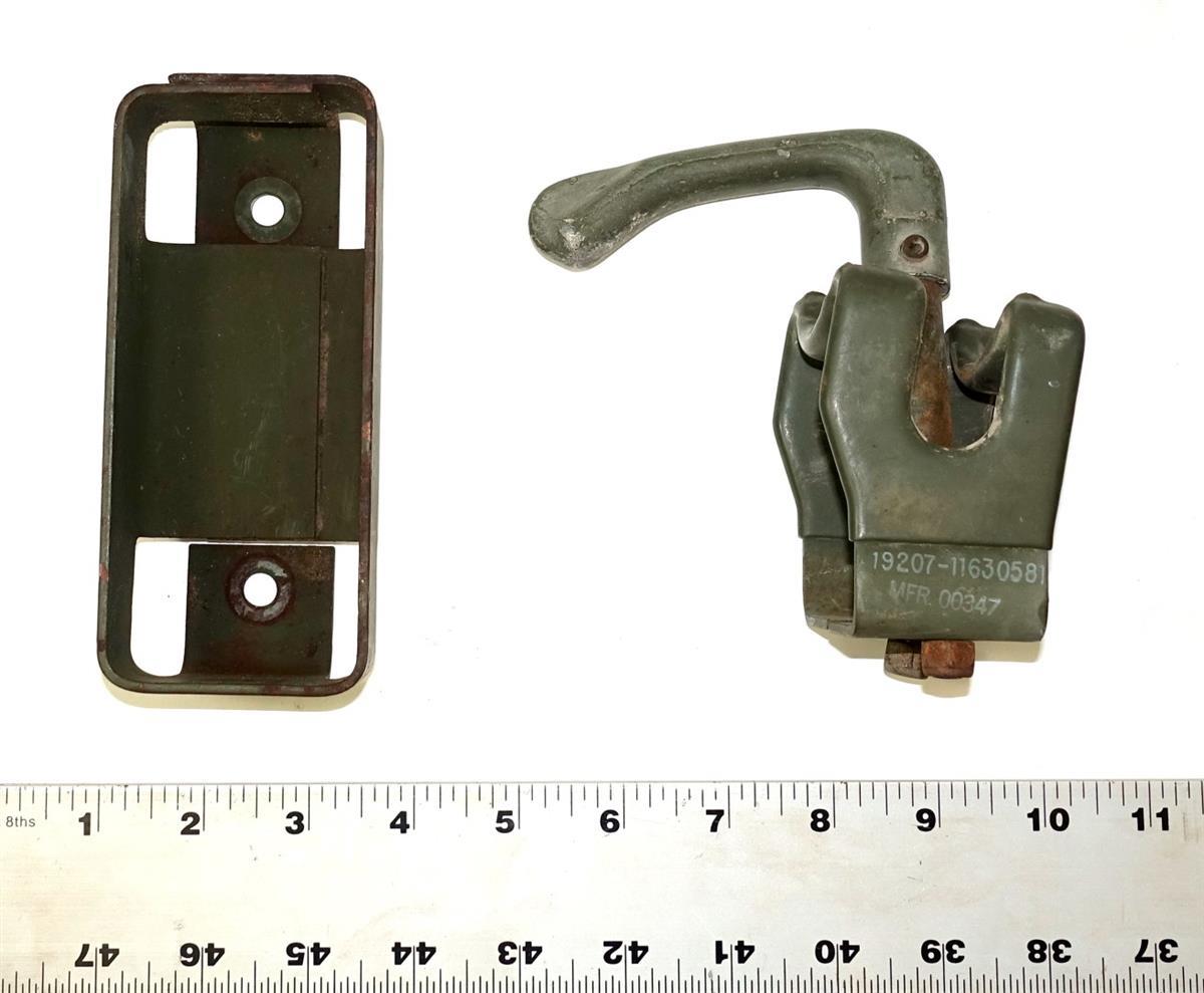 DashMounted Single Rifle Mount Kit for Common Application